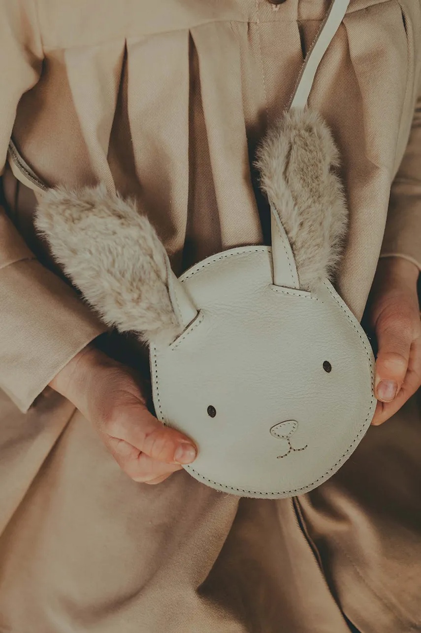 

Детска кожена чанта Donsje Britta Exclusive Purse Rabbit в бежово 5002024, Бежов