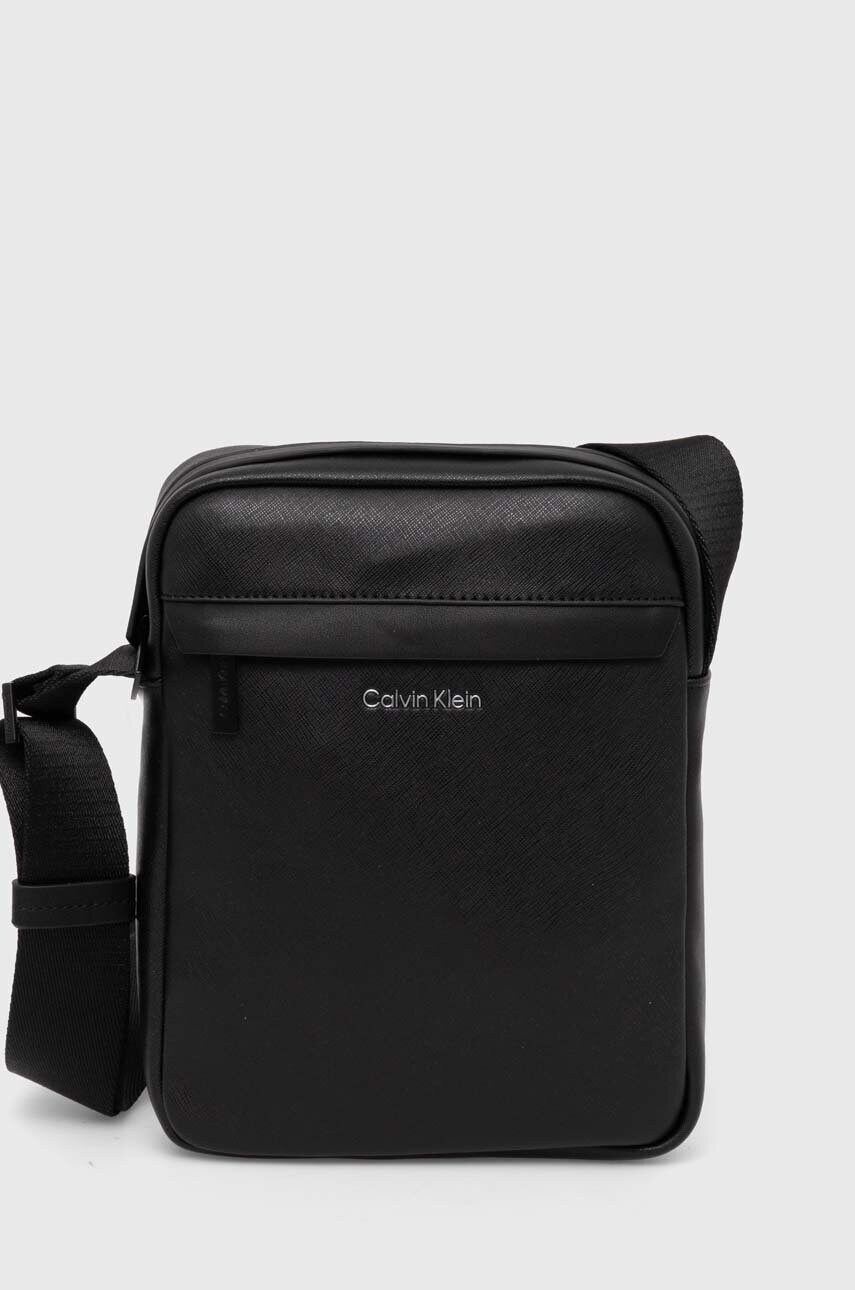 

Чанта през рамо Calvin Klein в черно K50K511853, Черен