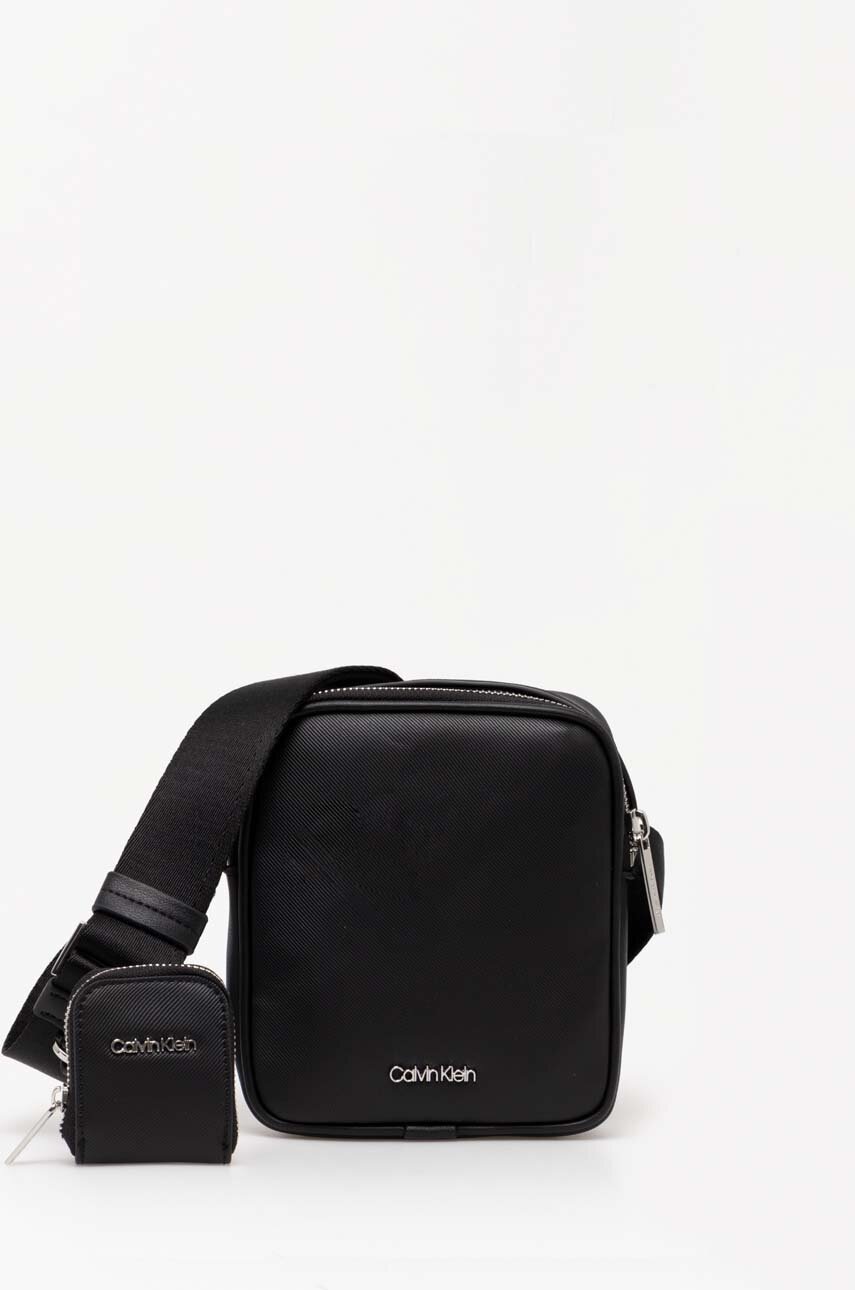 

Чанта през рамо Calvin Klein в черно K50K511861, Черен