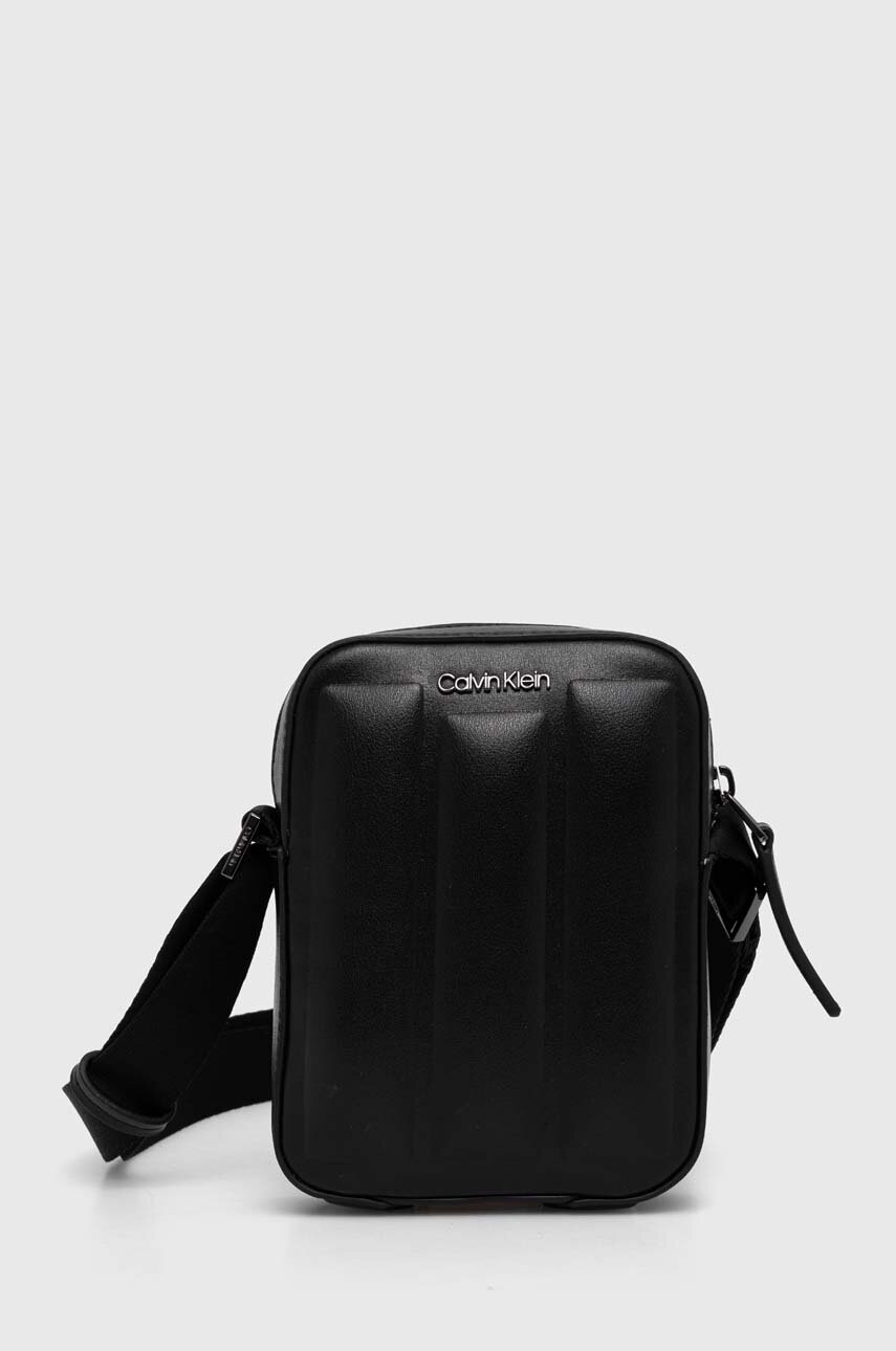 

Чанта през рамо Calvin Klein в черно K50K511872, Черен