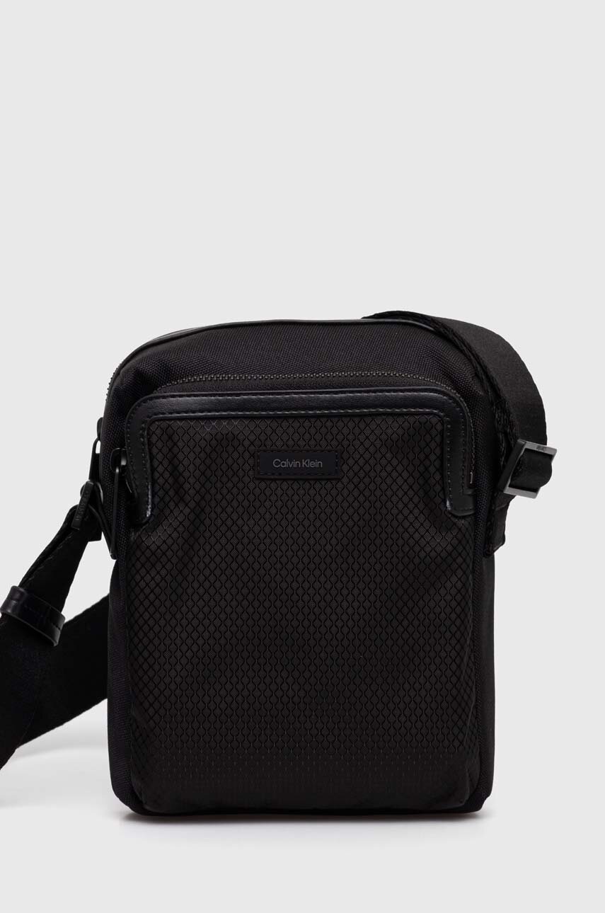 

Чанта през рамо Calvin Klein в черно K50K511884, Черен