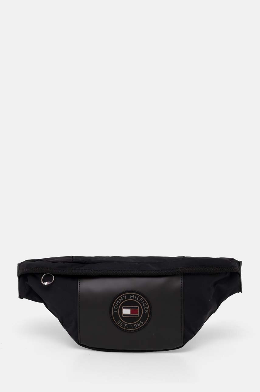 

Чанта за кръст Tommy Hilfiger в черно AM0AM13128, Черен