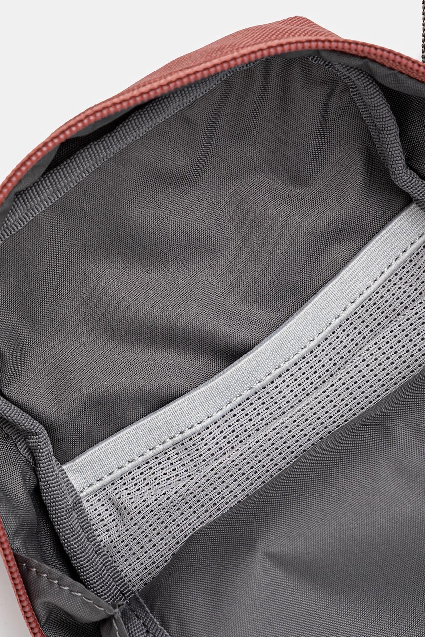 Сумка Jack Wolfskin Konya колір червоний 8007821 
