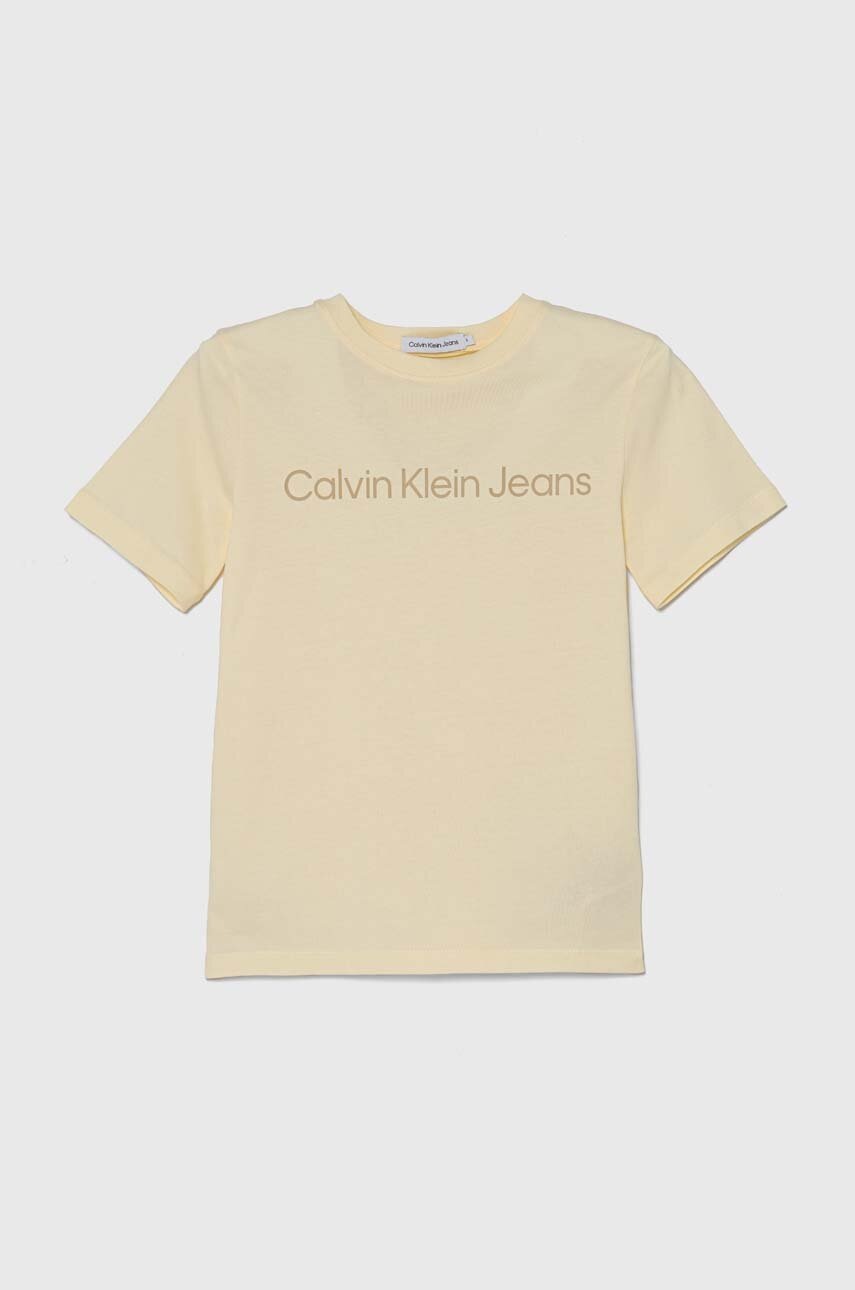 

Детска памучна тениска Calvin Klein Jeans в бежово с принт IU0IU00599, Жълт