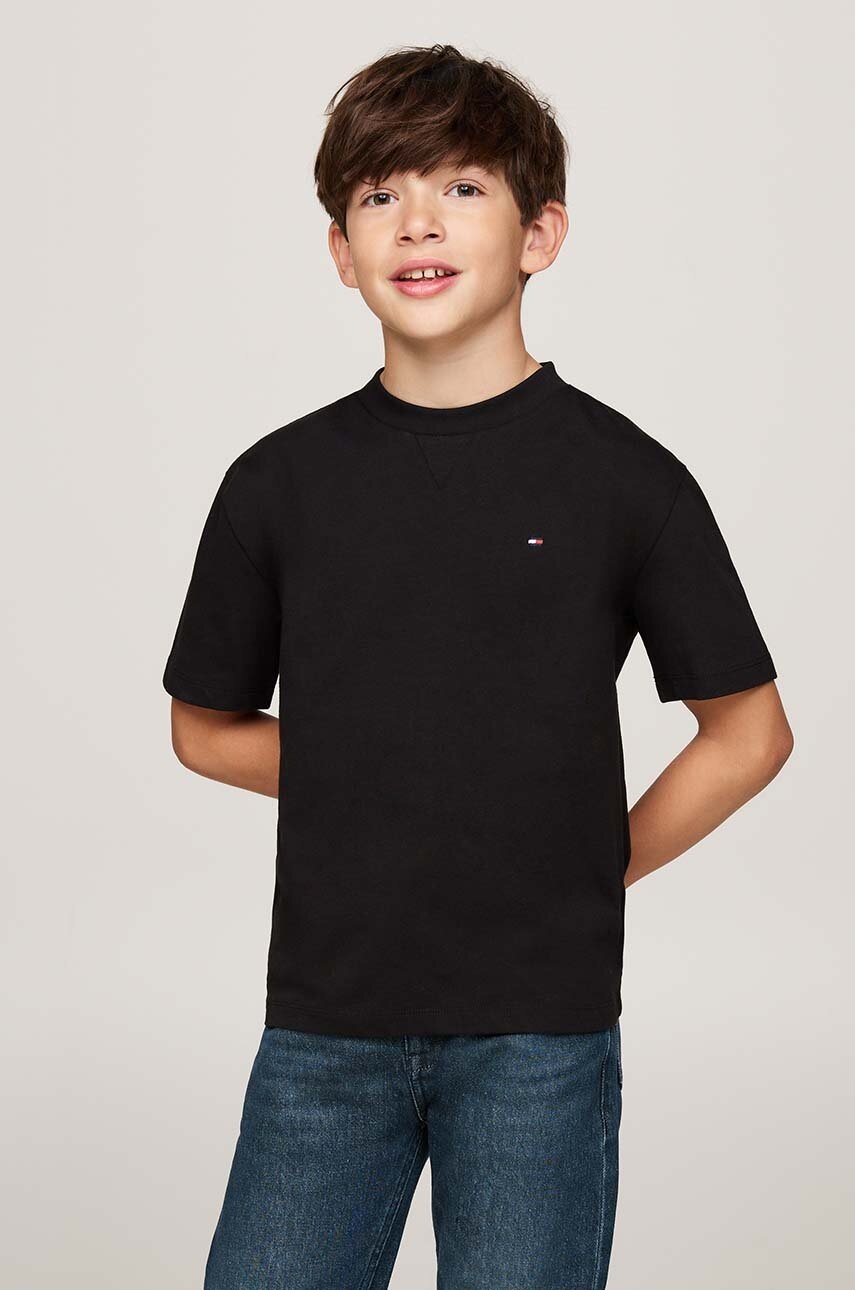 

Детска памучна тениска Tommy Hilfiger в черно с изчистен дизайн KB0KB08575, Черен
