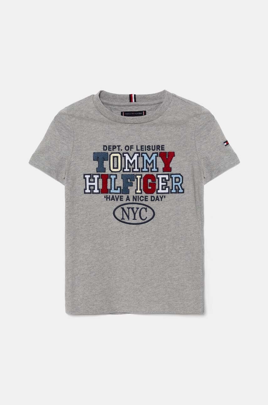 

Детска памучна тениска Tommy Hilfiger в сиво с апликация KB0KB08664, Сив