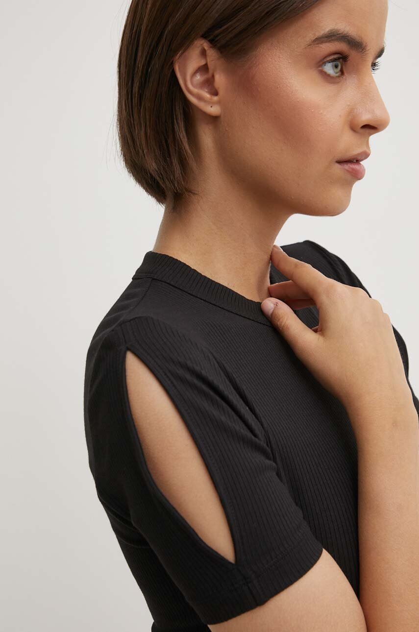 

Тениска Calvin Klein в черно K20K207322, Черен