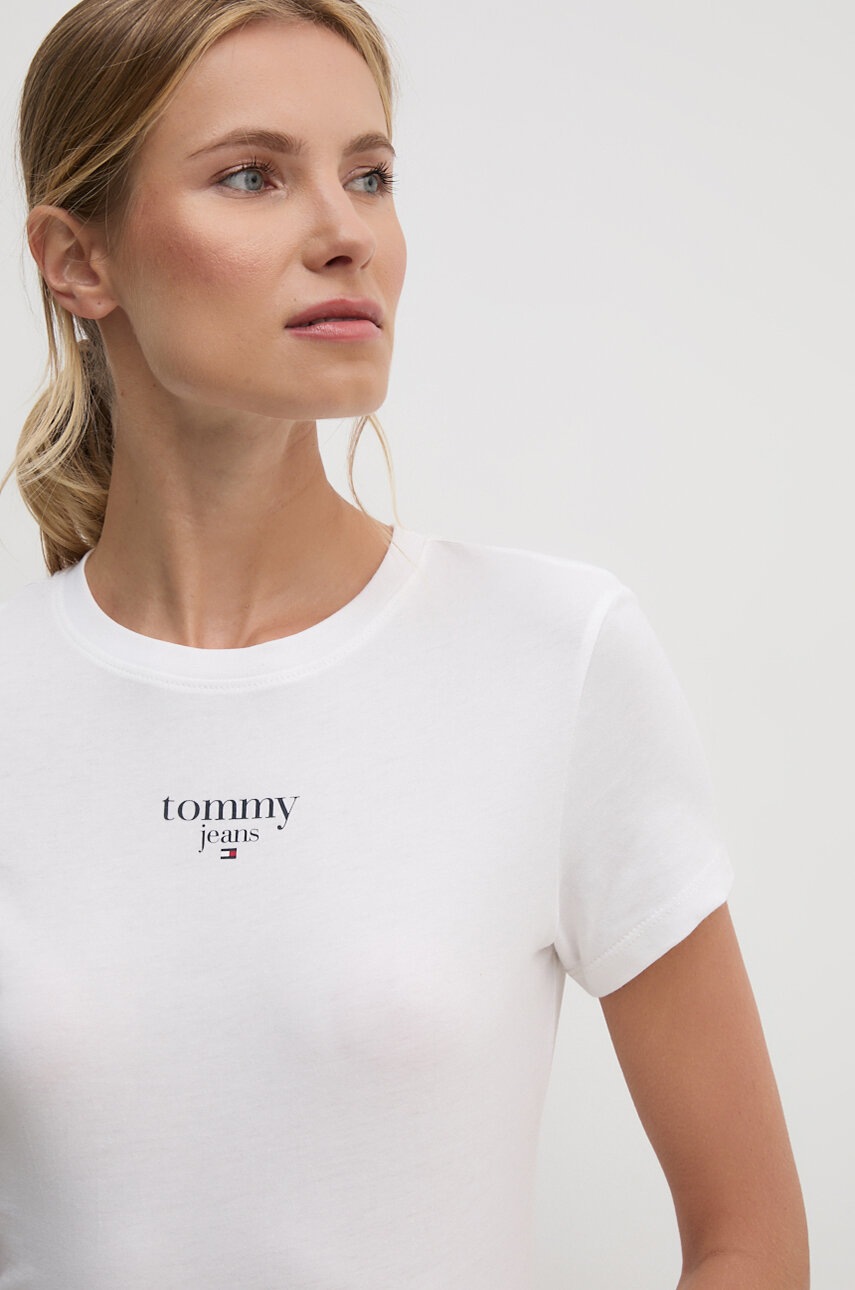 

Тениска Tommy Jeans в бяло DW0DW18397, Бял