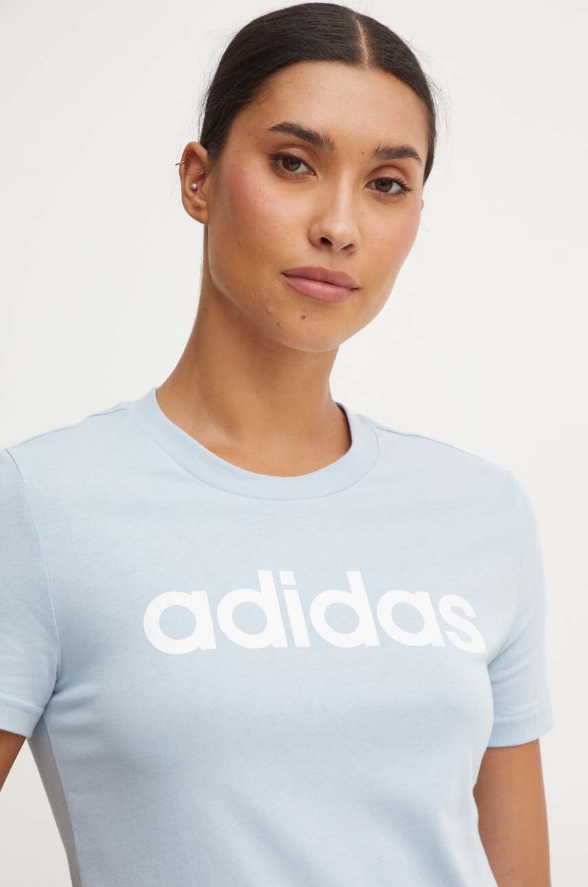 

Памучна тениска adidas Essentials в синьо IY9188, Син