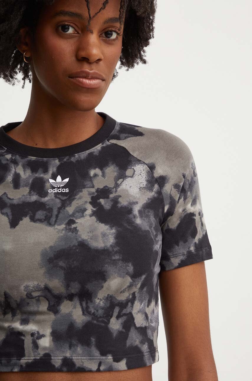 

Тениска adidas Originals в черно IZ1859, Черен