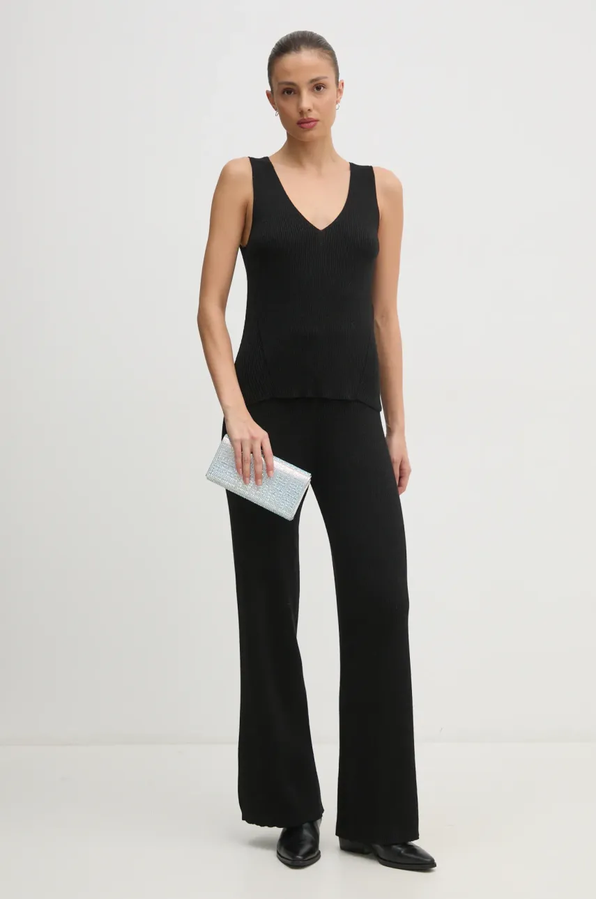 Топ United Colors of Benetton женские цвет чёрный 1194DH016 Топ United Colors of Benetton женские цвет чёрный 1194DH016