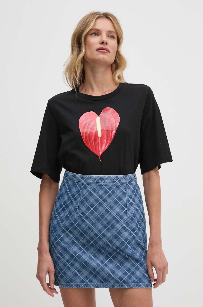 

Тениска Sisley в черно 3I1XL105P, Черен