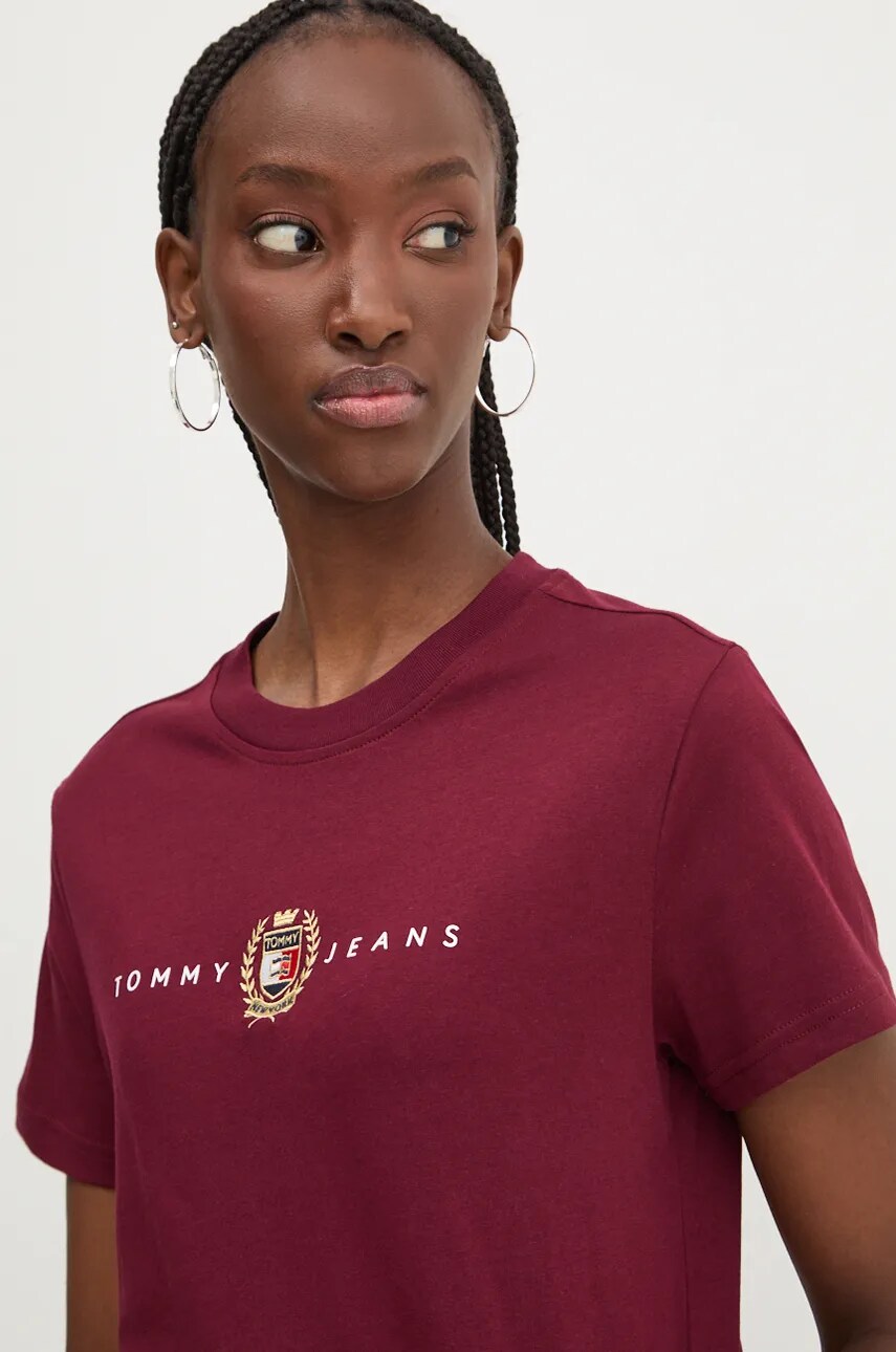 

Памучна тениска Tommy Jeans в бордо DW0DW18795