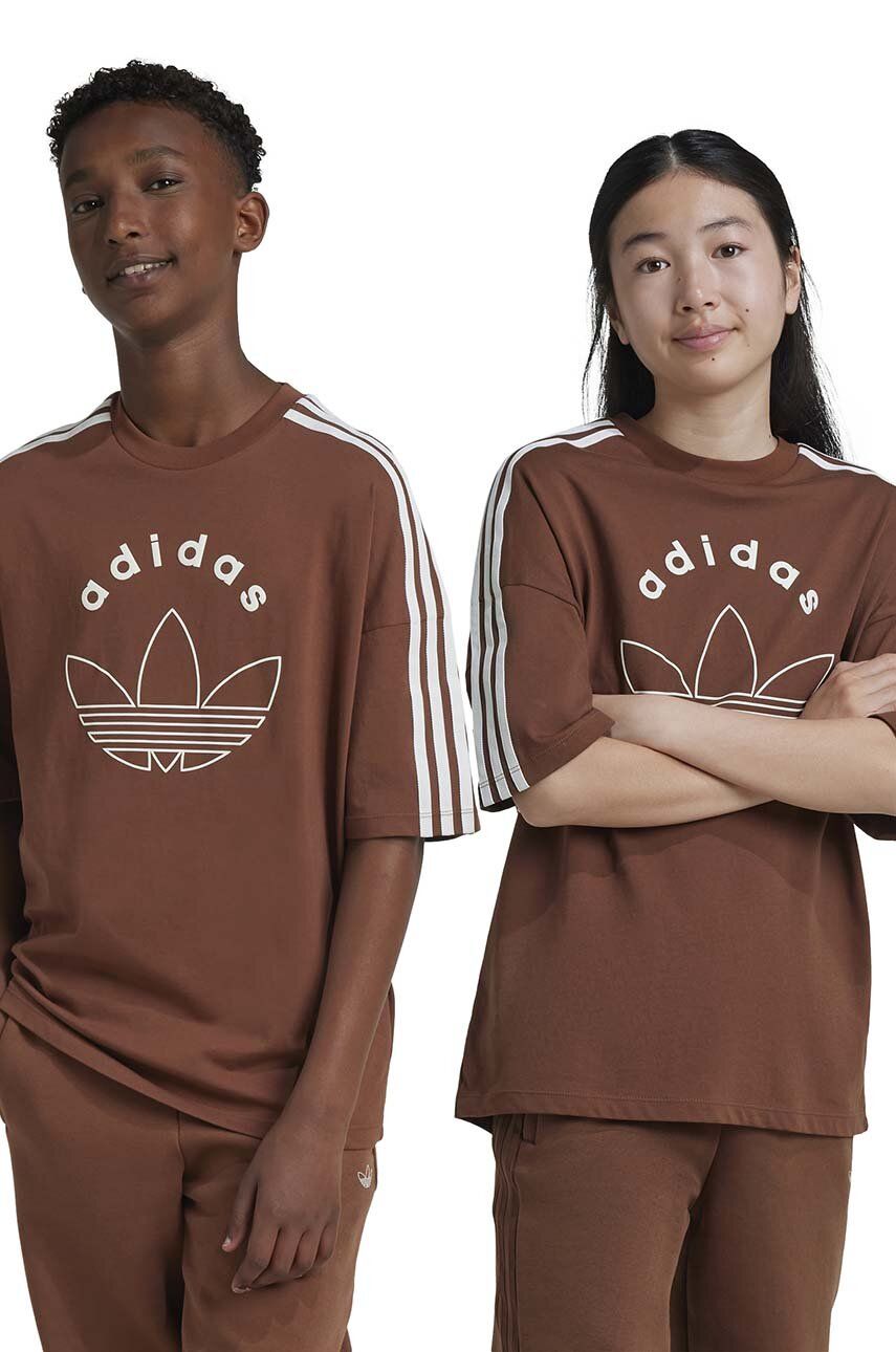 adidas Originals tricou de bumbac pentru copii TEE culoarea maro, cu imprimeu, IY9543