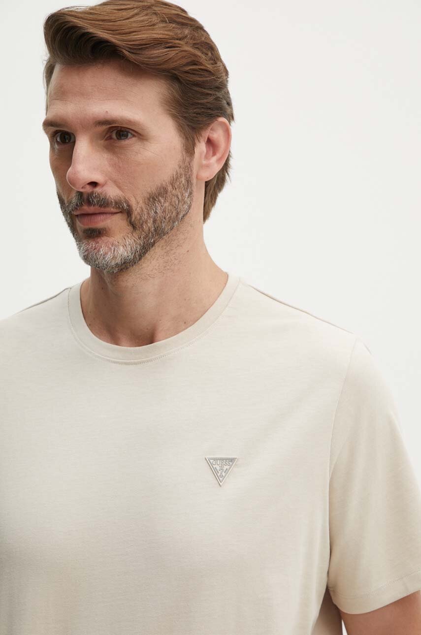 

Памучна тениска Guess в бежово с изчистен дизайн M4YI0A KCCM1, Бежов