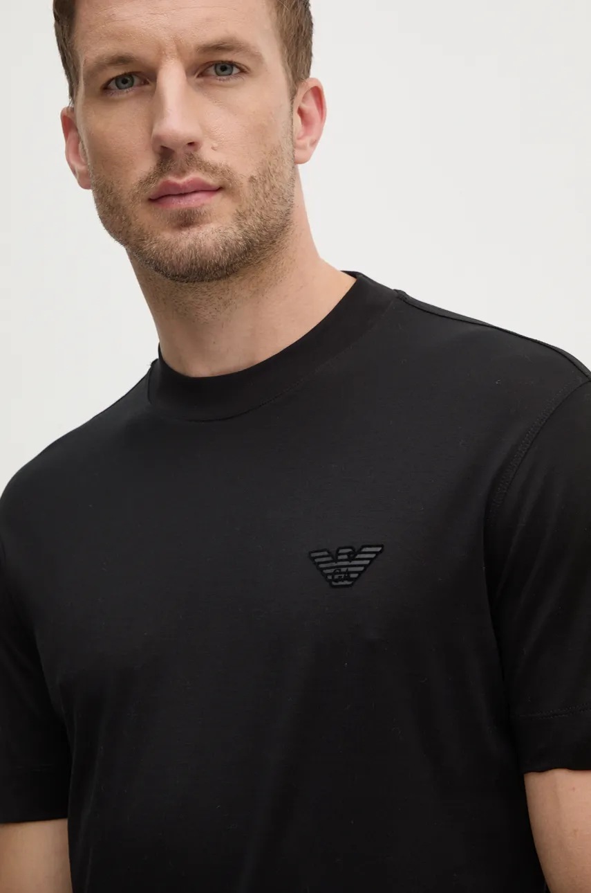 

Тениска Emporio Armani в черно с апликация 6D1TR3 1JOSZ, Черен