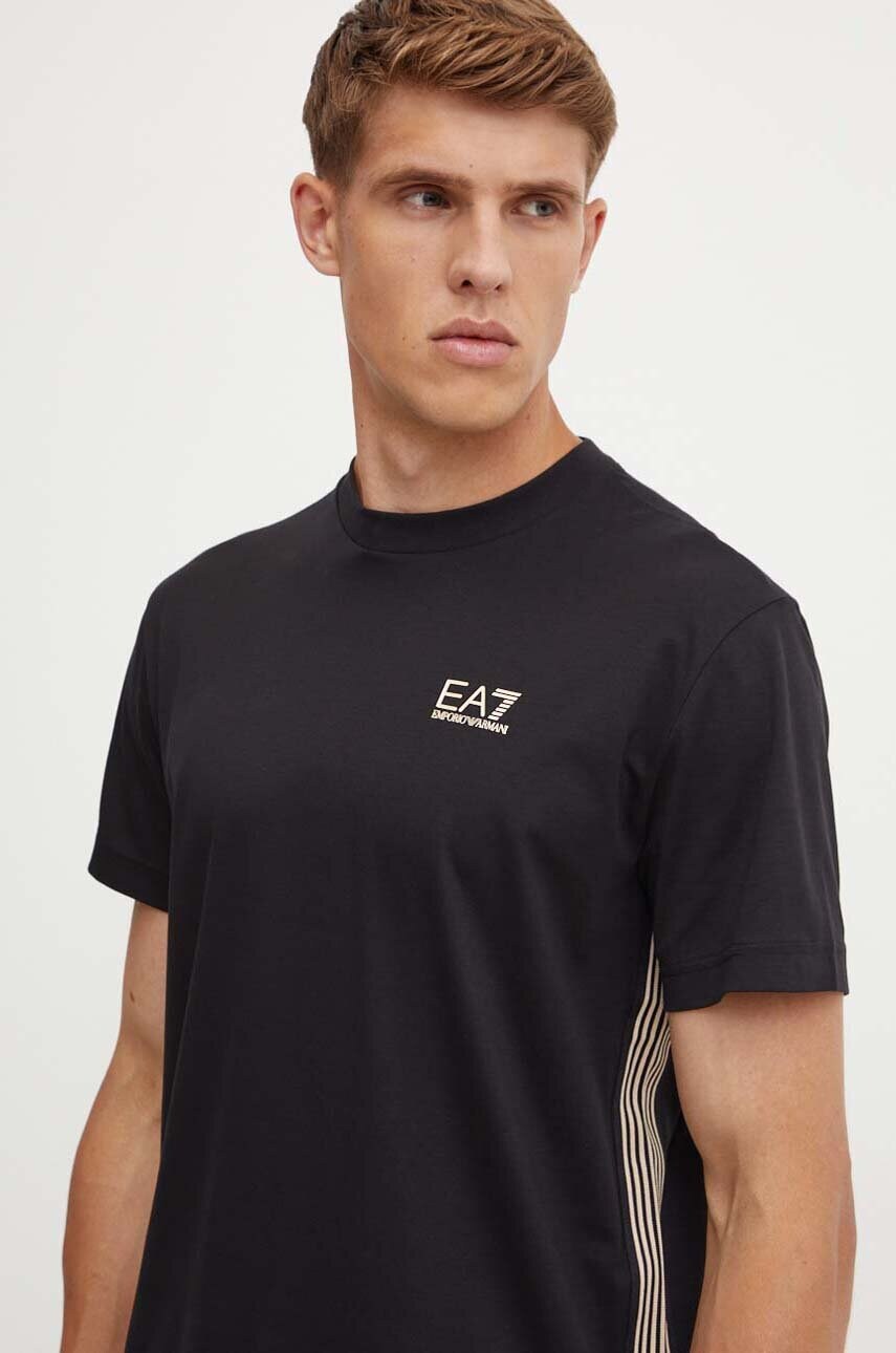 

Памучна тениска EA7 Emporio Armani в черно с апликация PJOLZ.6DPT19, Черен