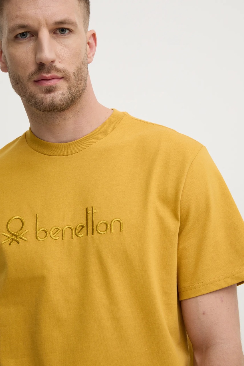 Βαμβακερό μπλουζάκι United Colors of Benetton ανδρικό, χρώμα: κίτρινο, 3MI6U109O φωτογραφία