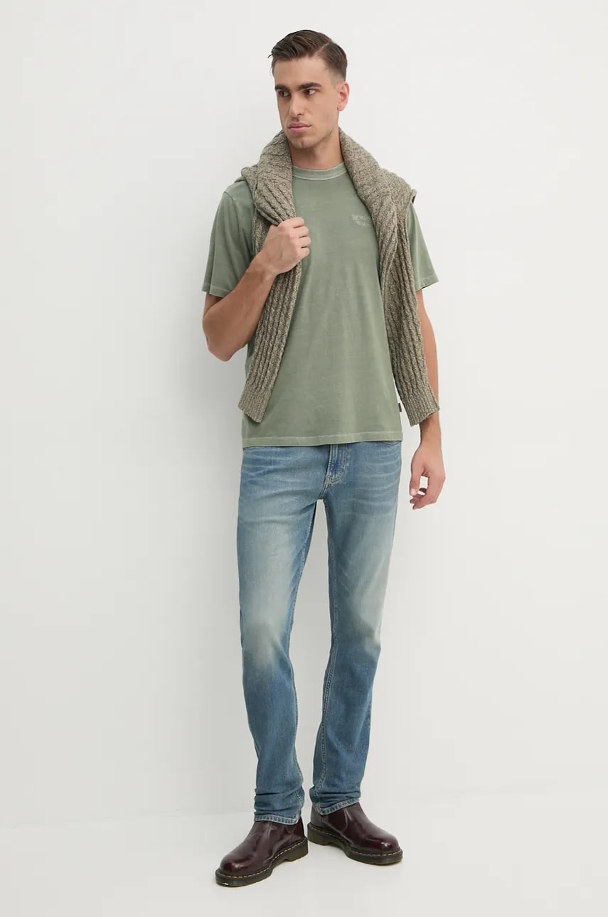 Хлопковая футболка Pepe Jeans ARIS мужская цвет зелёный с аппликацией PM509630 Хлопковая футболка Pepe Jeans ARIS мужская цвет зелёный с аппликацией PM509630