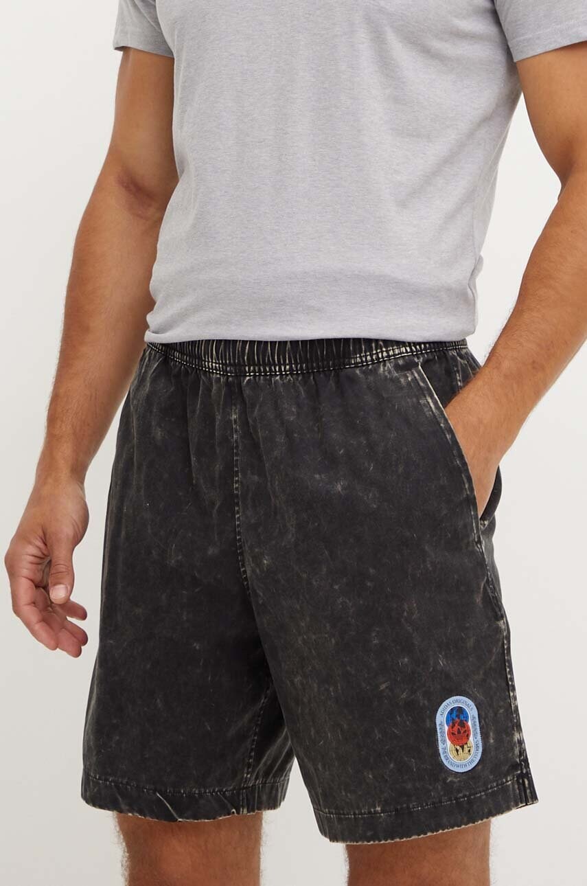 adidas Originals pantaloni scurti din bumbac culoarea gri, IZ2548