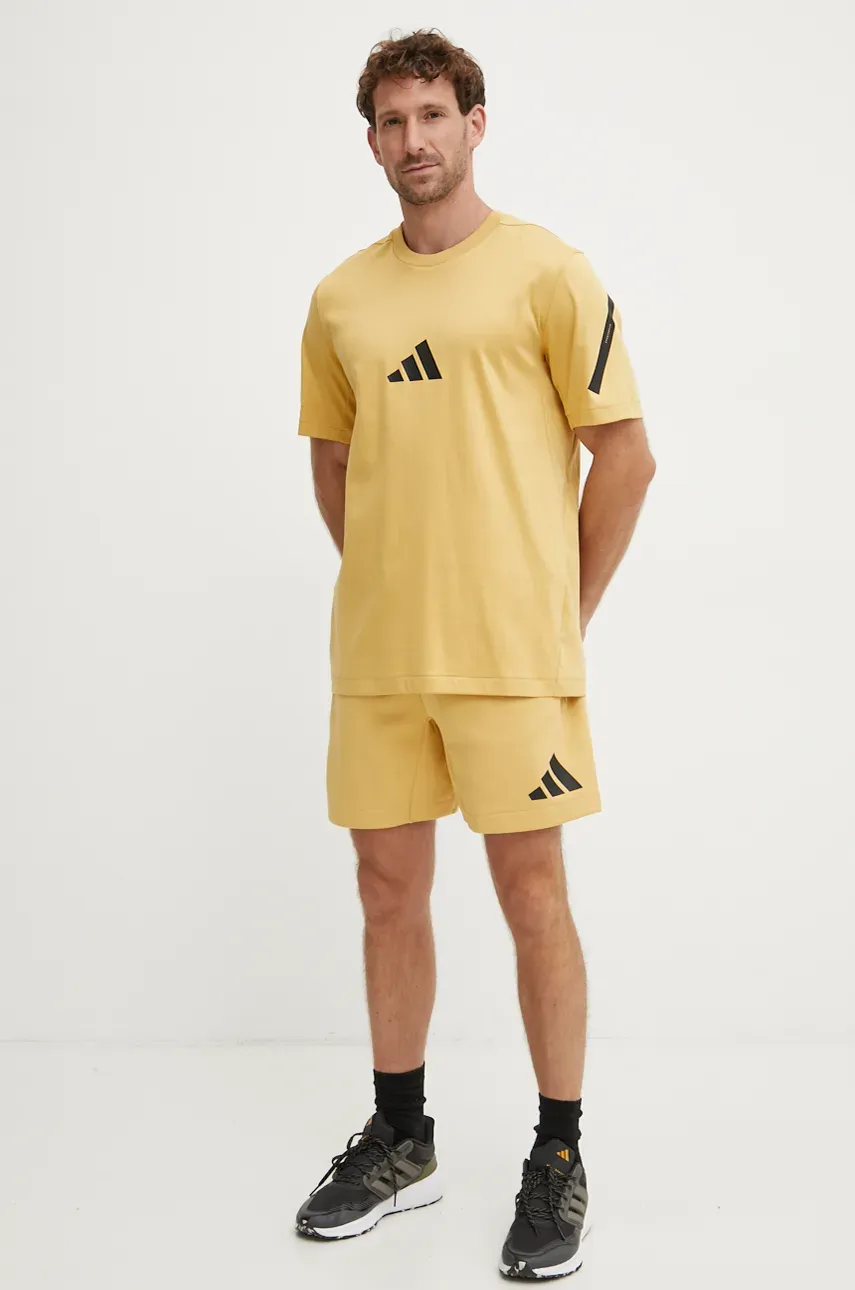 Хлопковая футболка adidas ZNE мужская цвет жёлтый с принтом JF2458 Хлопковая футболка adidas ZNE мужская цвет жёлтый с принтом JF2458