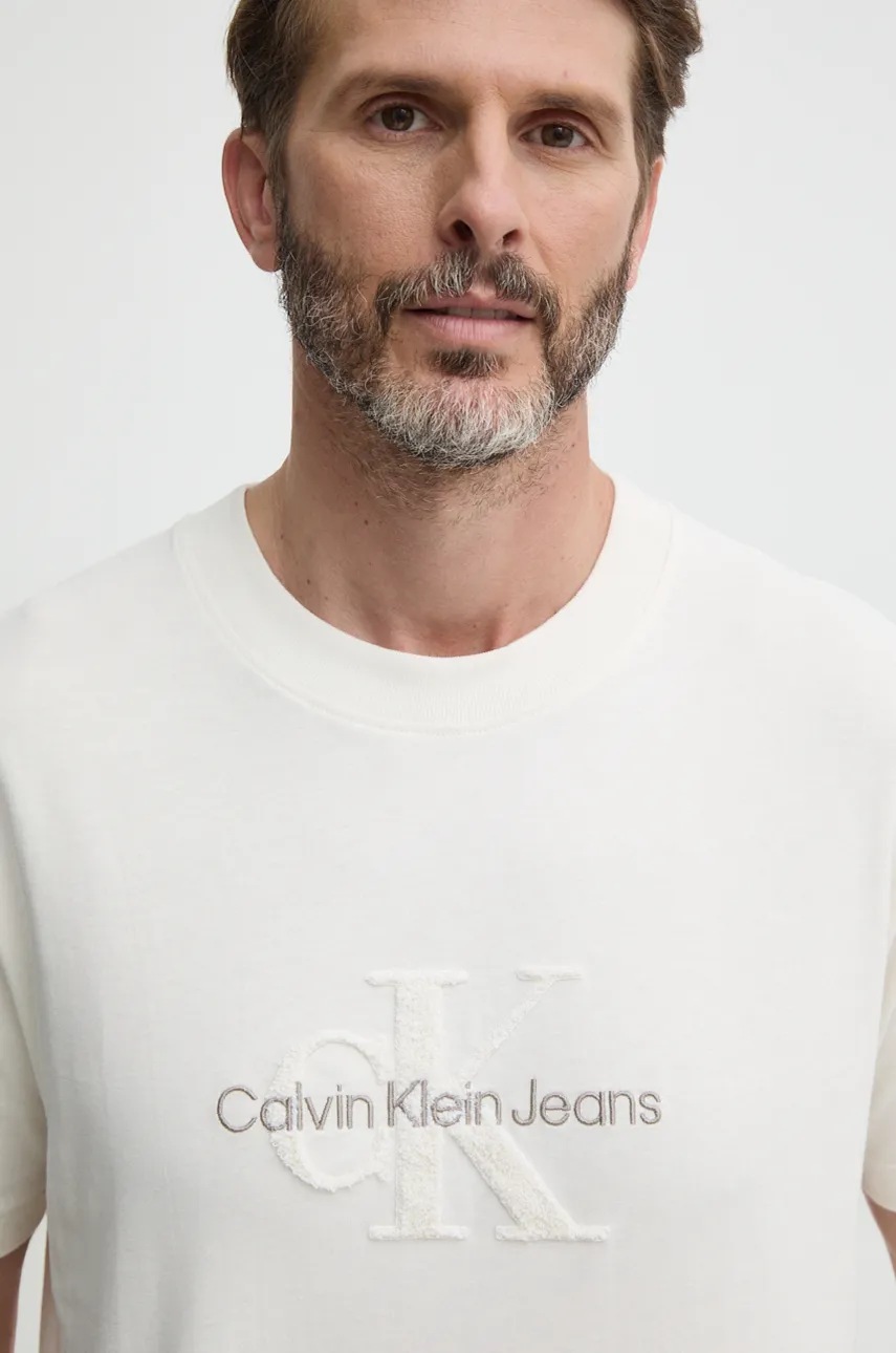 Бавовняна футболка Calvin Klein Jeans чоловіча колір бежевий з аплікацією J30J326158 