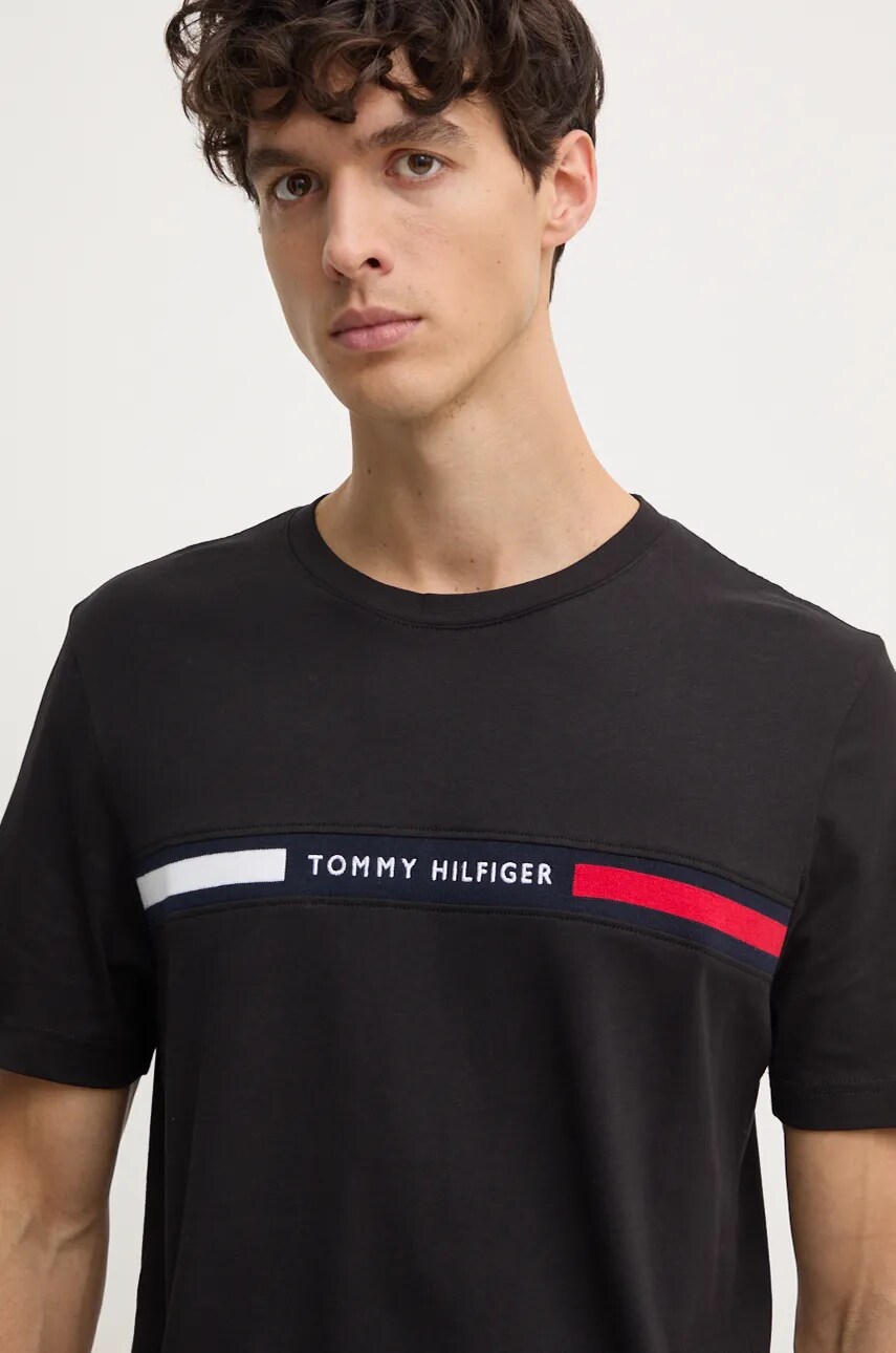 Levně Bavlněné tričko Tommy Hilfiger černá barva, s aplikací, MW0MW36498