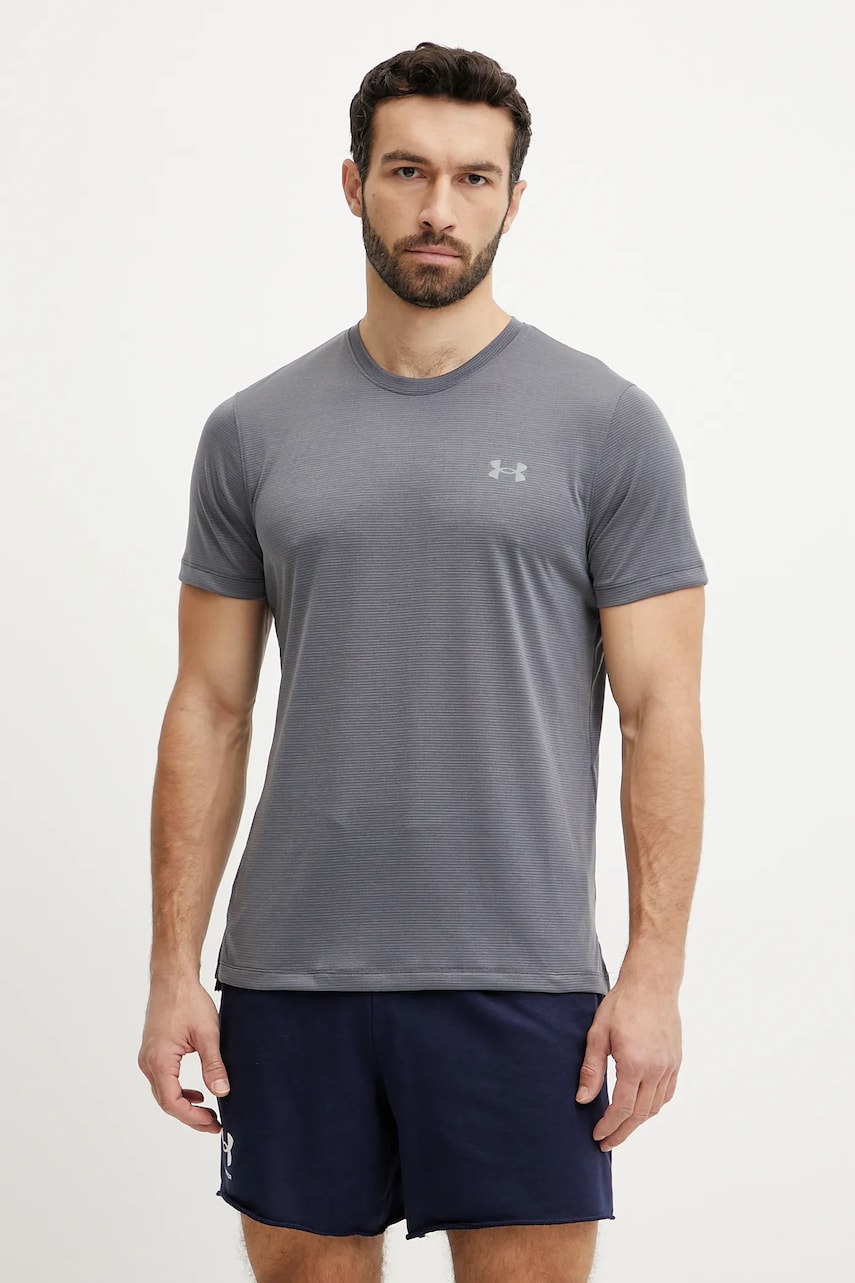 Under Armour tricou de alergare Launch culoarea negru, neted, 1382582 Under Armour tricou de alergare Launch culoarea negru, neted, 1382582