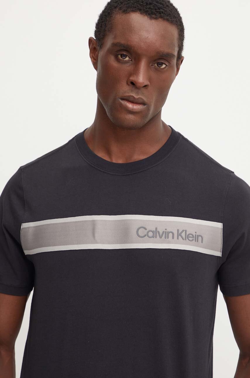 

Тениска Calvin Klein Performance в черно с апликация 00GMF4K112, Черен