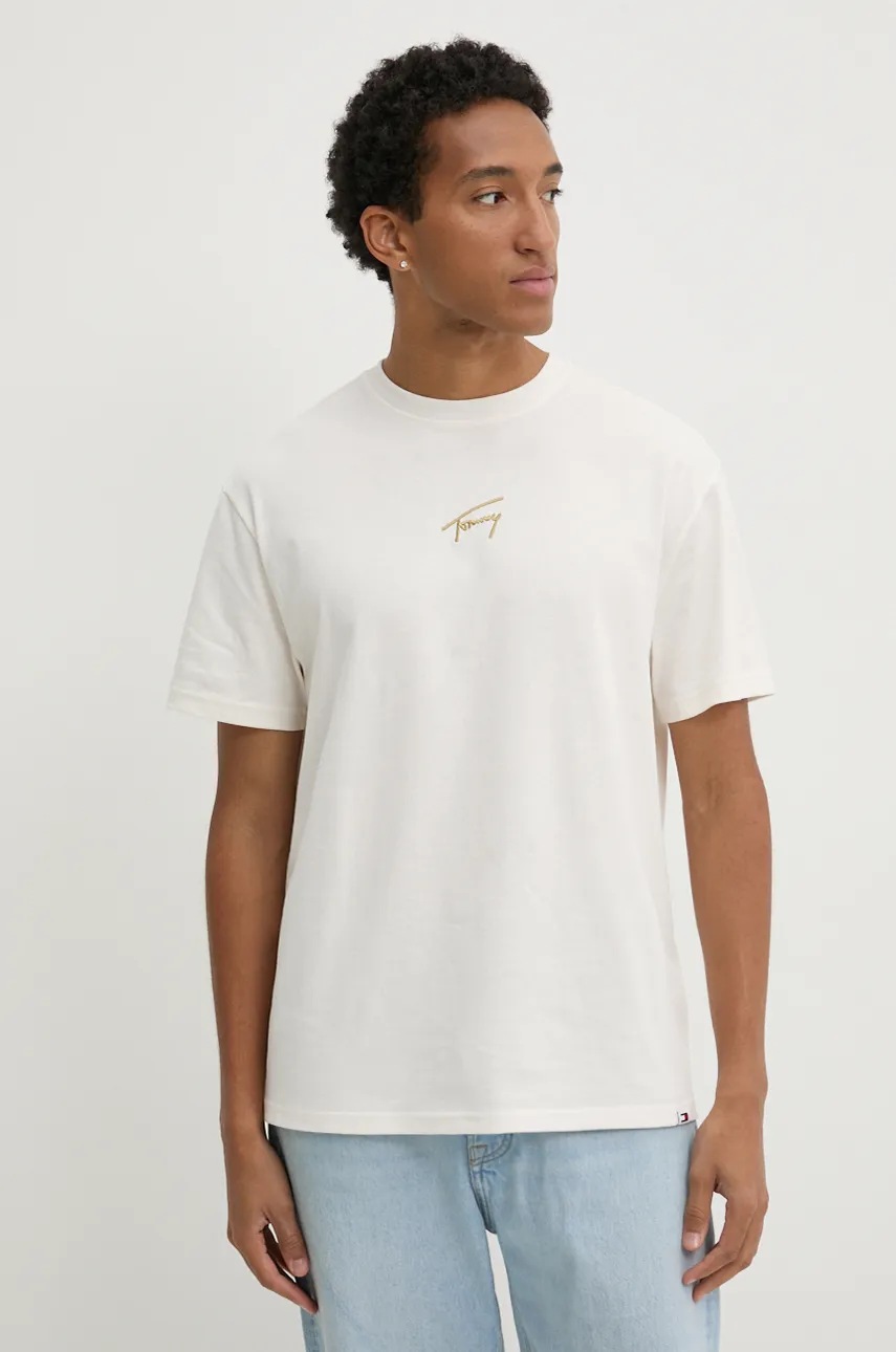 

Памучна тениска Tommy Jeans в бежово с апликация DM0DM19692, Бежов