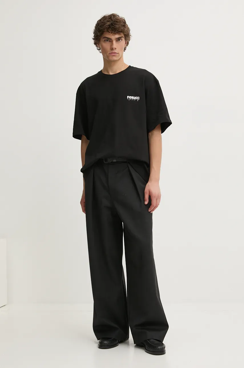 Хлопковая футболка Fiorucci мужская цвет чёрный с принтом M01FPTSH103CJ01BK01 Хлопковая футболка Fiorucci мужская цвет чёрный с принтом M01FPTSH103CJ01BK01