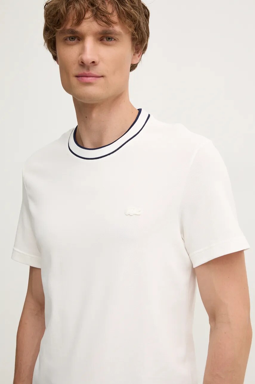 Lacoste tricou barbati, culoarea bej, neted, TH8174