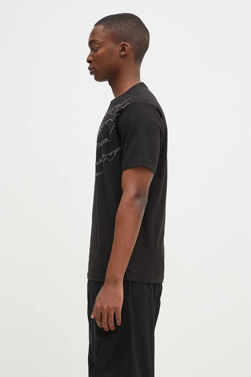 Хлопковая футболка Maharishi Dpm: Sparse Bonsai T-Shirt мужская цвет чёрный с аппликацией 5339.BLACK Хлопковая футболка Maharishi Dpm: Sparse Bonsai T-Shirt мужская цвет чёрный с аппликацией 5339.BLACK