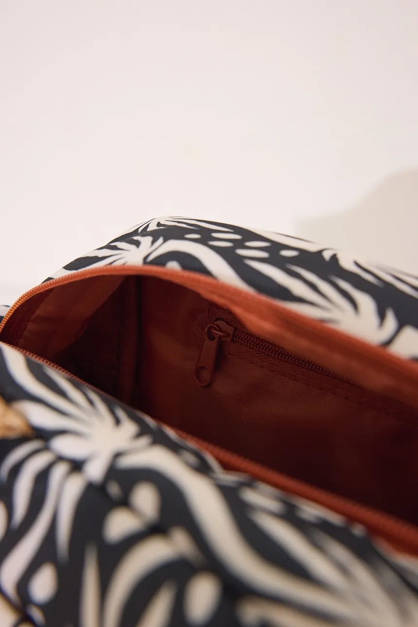 Νεσεσέρ καλλυντικών women'secret MICKEY χρώμα: μαύρο, 4849281 φωτογραφία