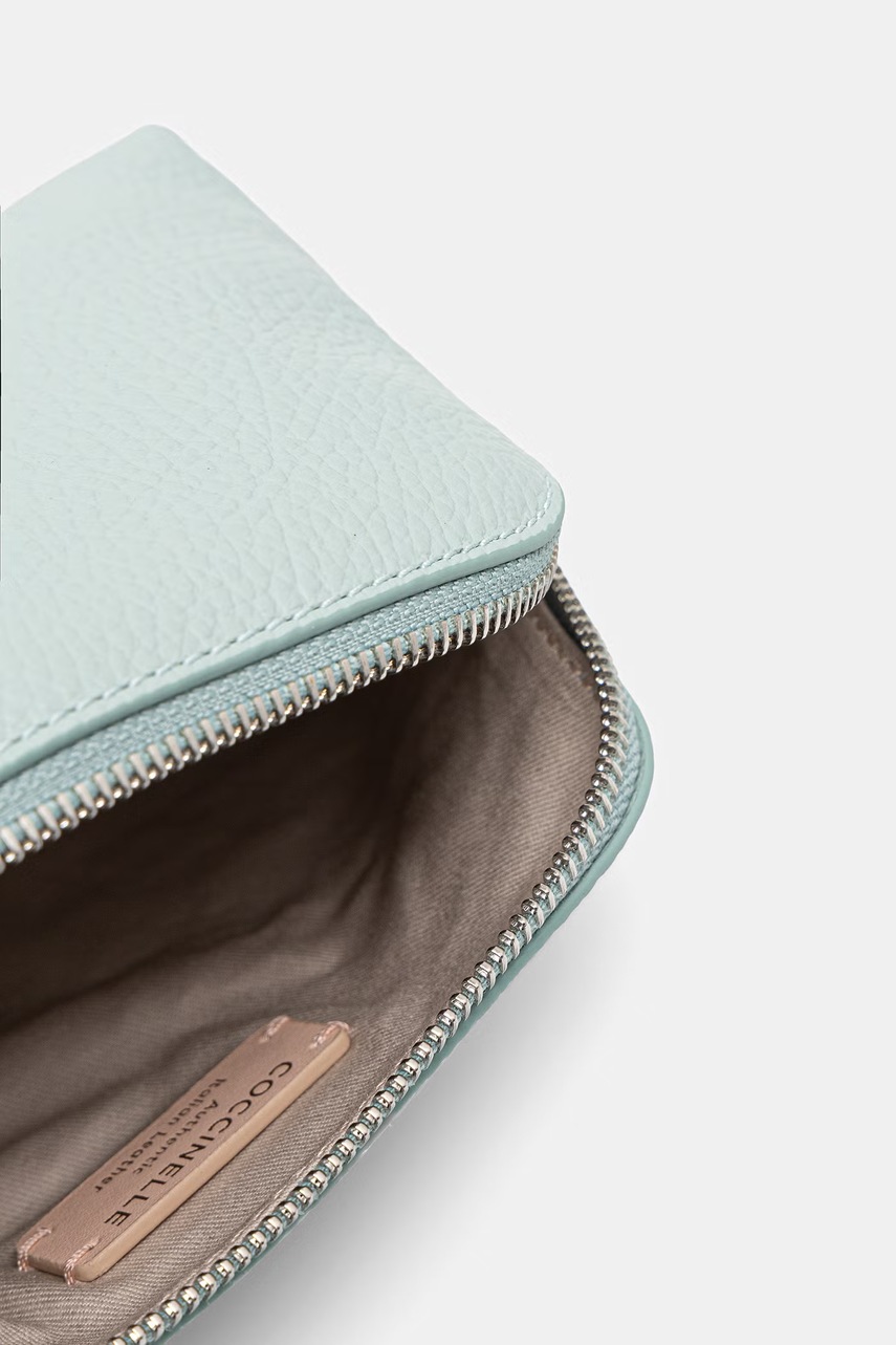 Δερμάτινη τσάντα καλλυντικών Coccinelle φωτογραφία