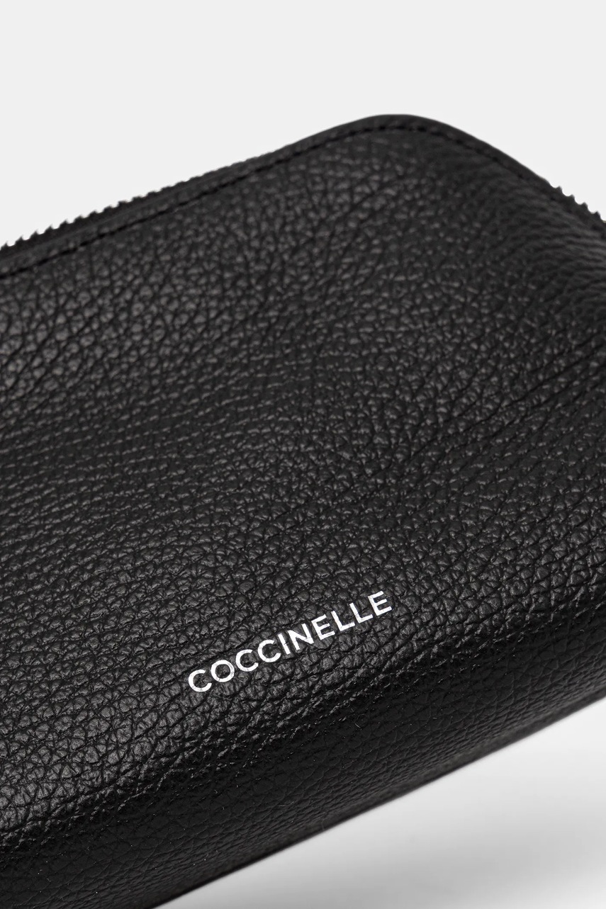 Δερμάτινη τσάντα καλλυντικών Coccinelle φωτογραφία