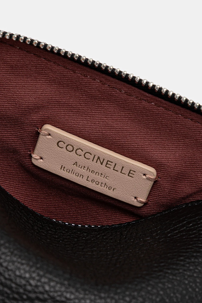 Δερμάτινη τσάντα καλλυντικών Coccinelle φωτογραφία