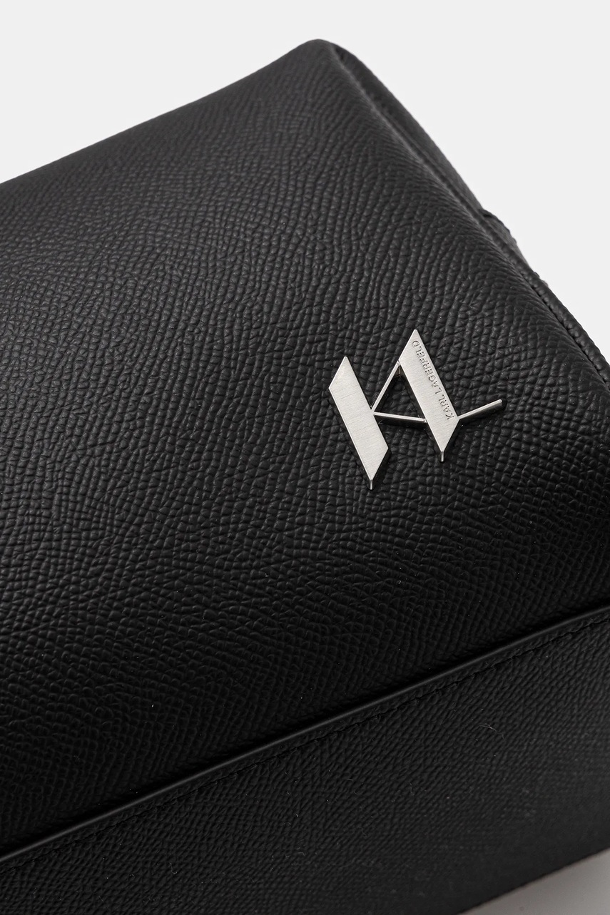 Δερμάτινη τσάντα καλλυντικών Karl Lagerfeld K/MONOGRAM χρώμα: μαύρο, A3M32046 φωτογραφία