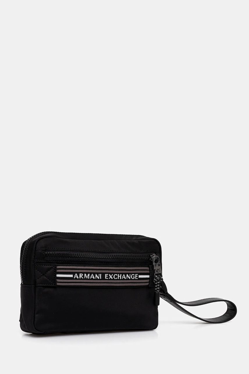 Косметичка Armani Exchange цвет чёрный XM001607 AF17206 Косметичка Armani Exchange цвет чёрный XM001607 AF17206