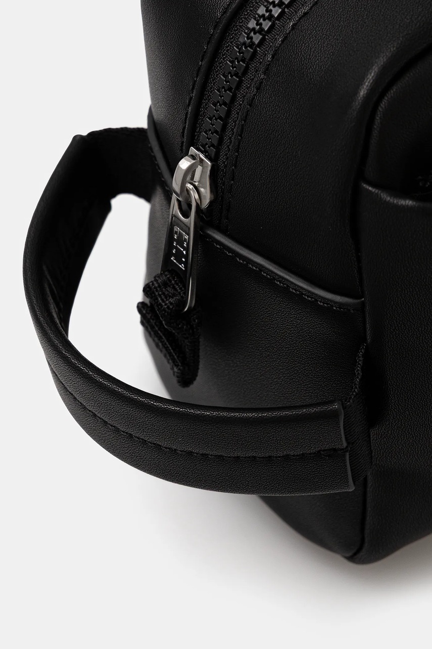 Νεσεσέρ καλλυντικών Tommy Jeans χρώμα: μαύρο, AM0AM13692 φωτογραφία