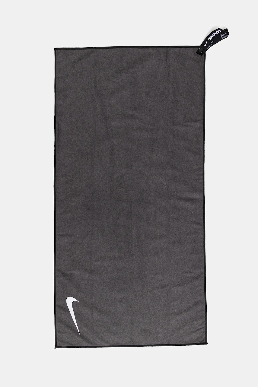 Nike prosop de antrenament culoarea negru, NESSD129 Nike prosop de antrenament culoarea negru, NESSD129