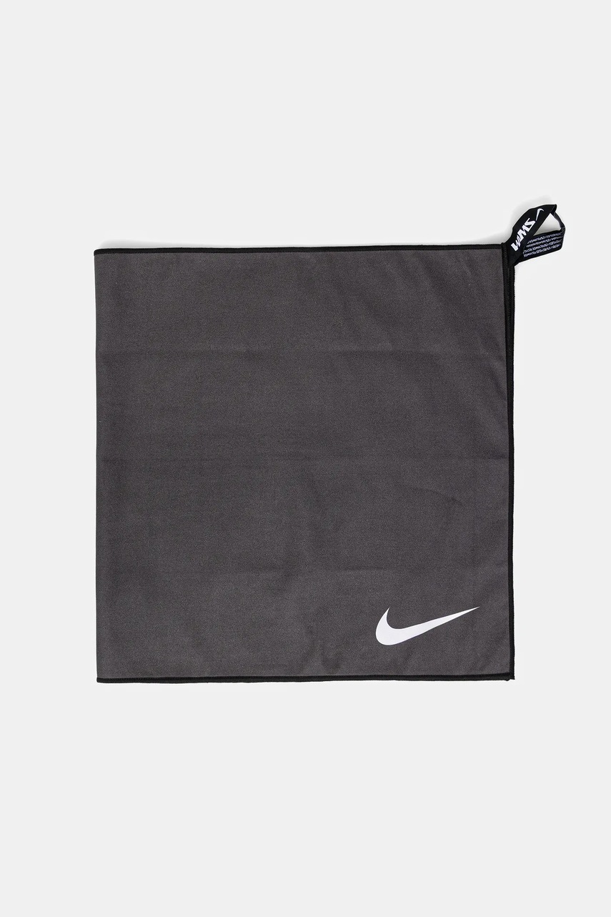 Полотенце для спортзала Nike цвет чёрный NESSD129