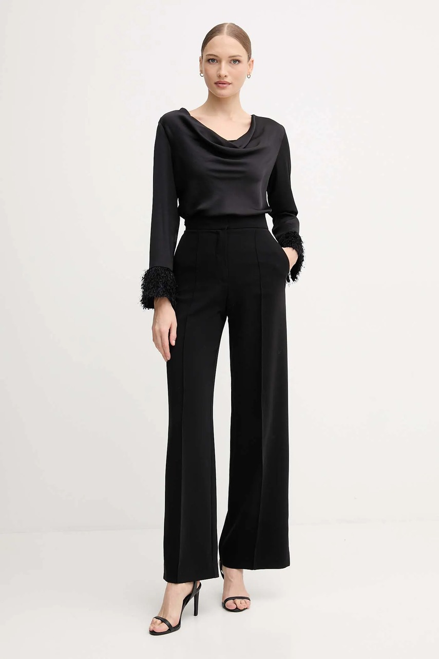 Блузка Joseph Ribkoff цвет чёрный с аппликацией 254020