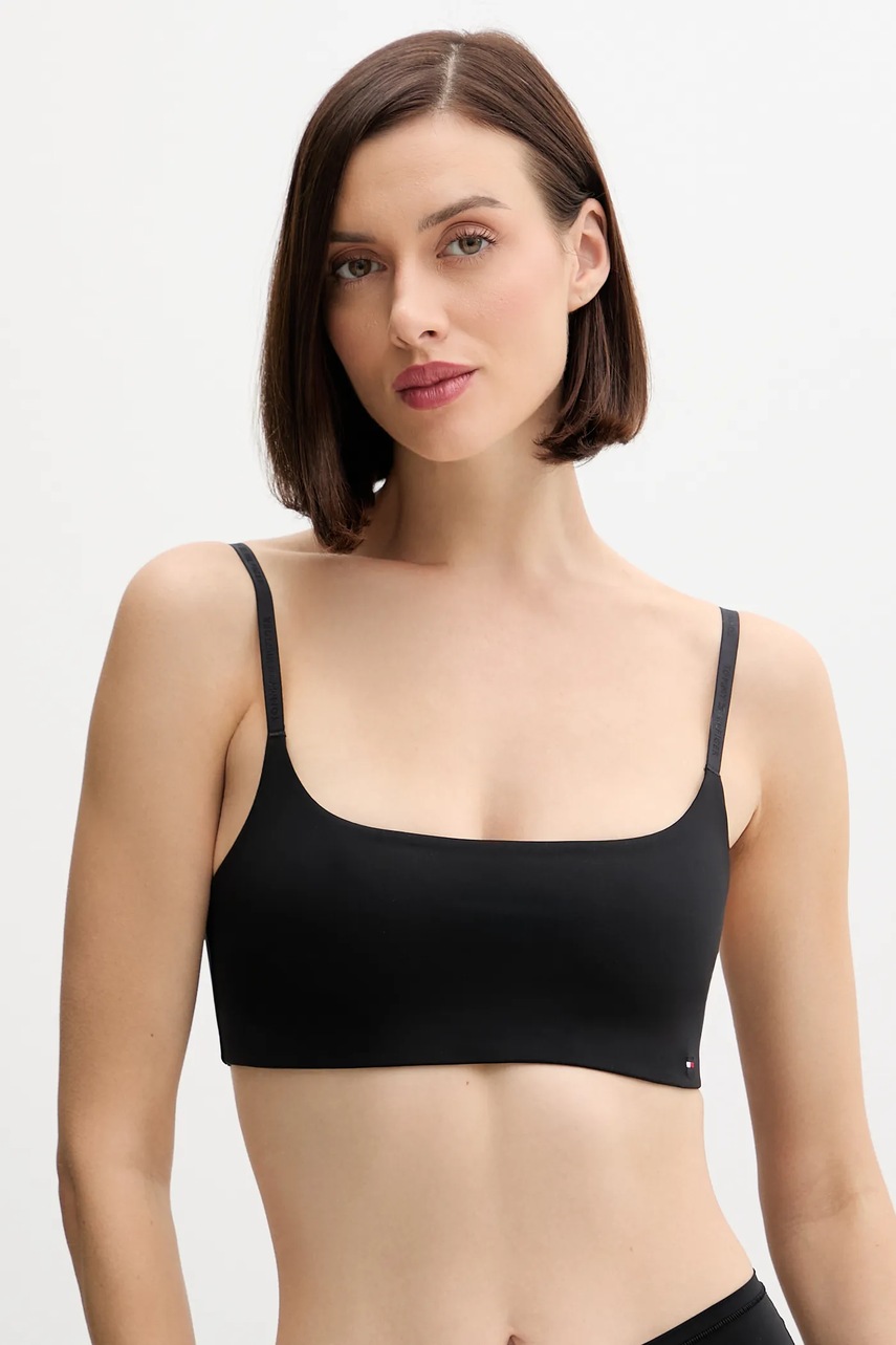 

Сутиен Tommy Hilfiger в черно с изчистен дизайн UW0UW06223, Черен