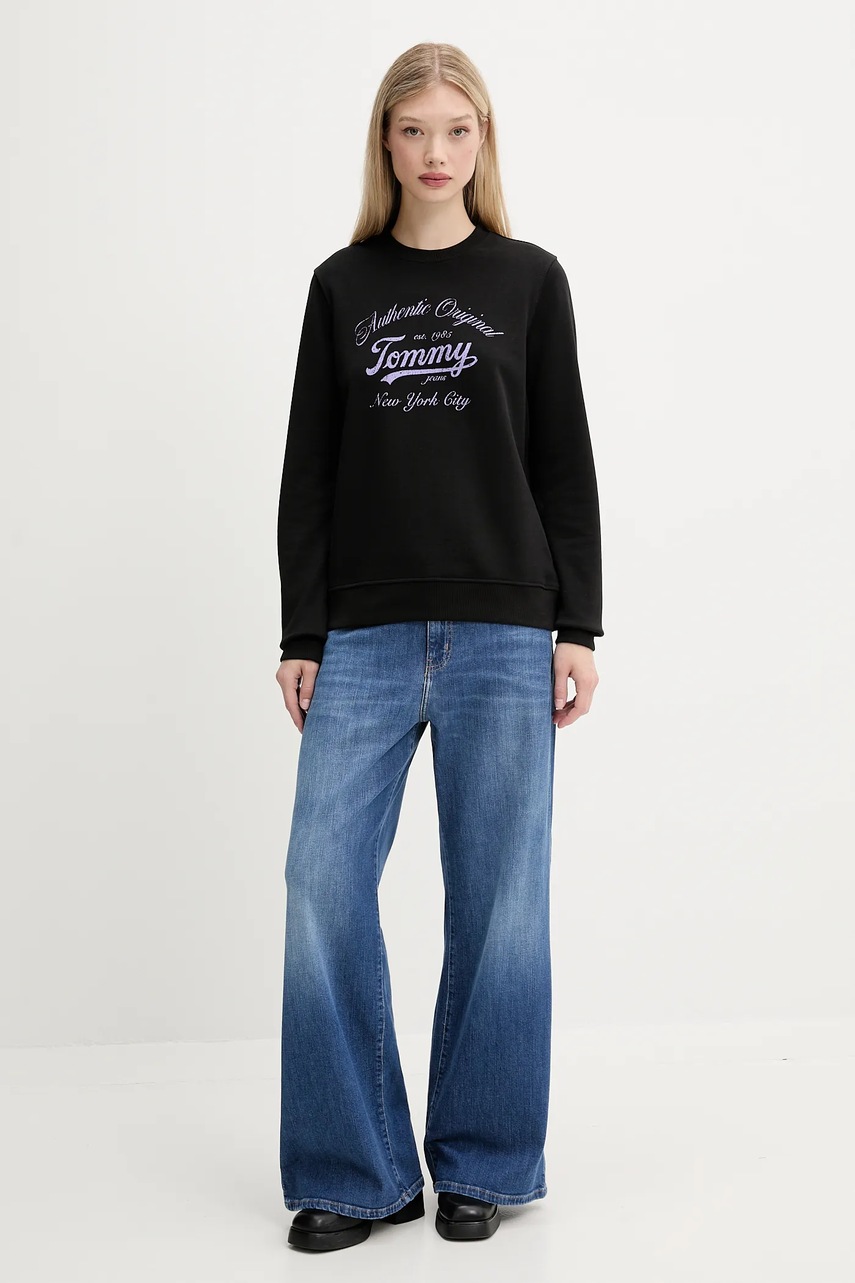 Хлопковая кофта Tommy Jeans цвет чёрный с принтом DW0DW20942 Хлопковая кофта Tommy Jeans цвет чёрный с принтом DW0DW20942