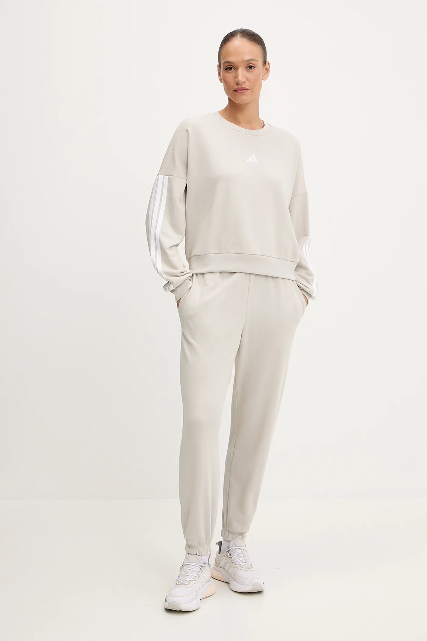 Кофта adidas Essentials цвет бежевый с аппликацией JE0014