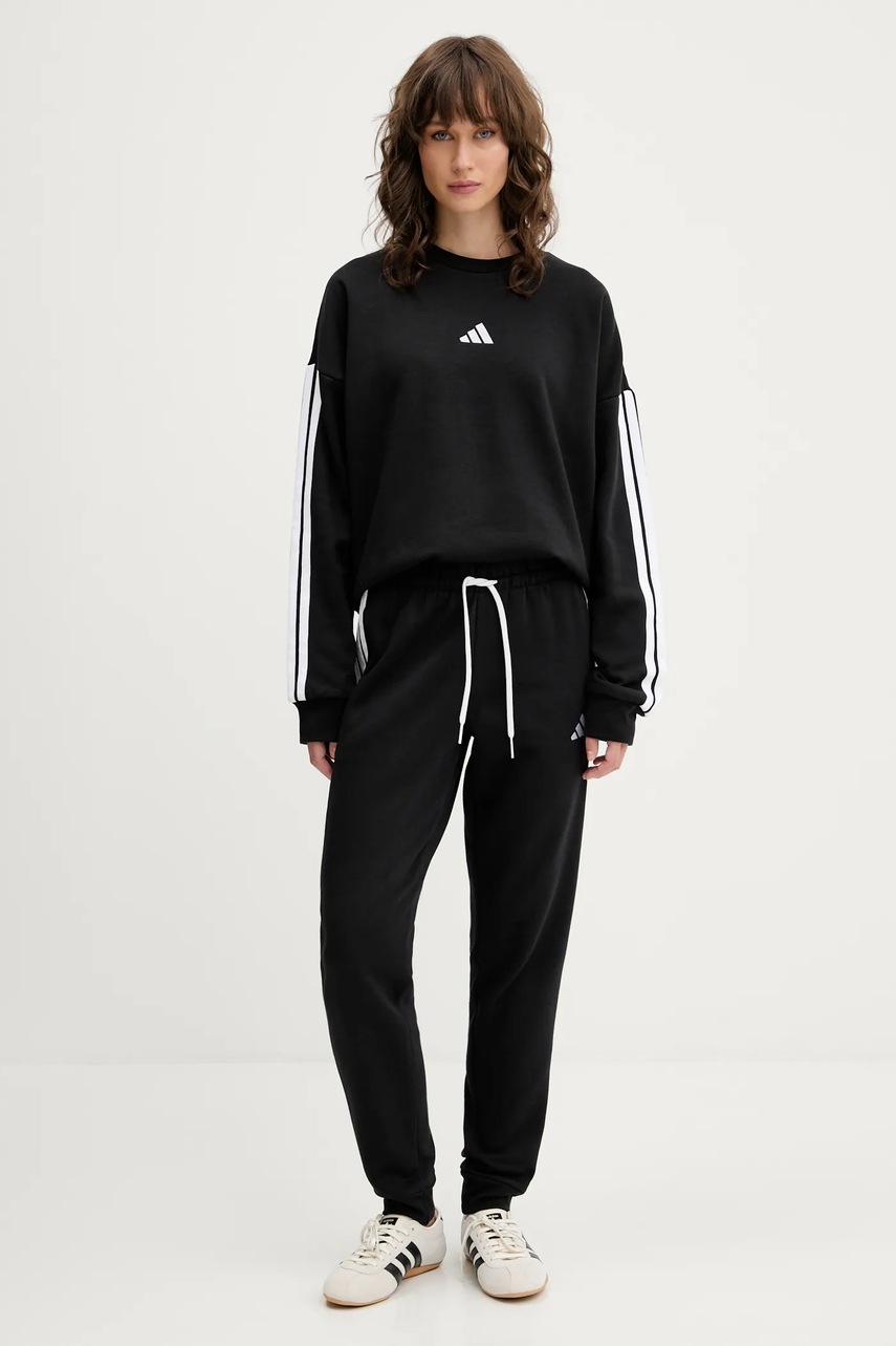 Кофта adidas Essentials цвет чёрный с аппликацией JE1298