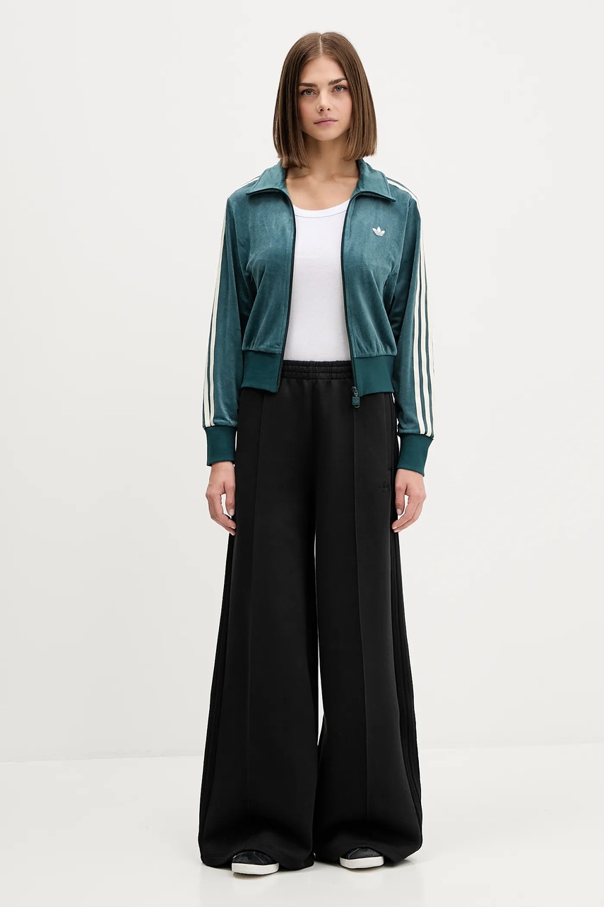 Кофта из велюра adidas Originals Fb Liberty Tt цвет зелёный с аппликацией JW5267