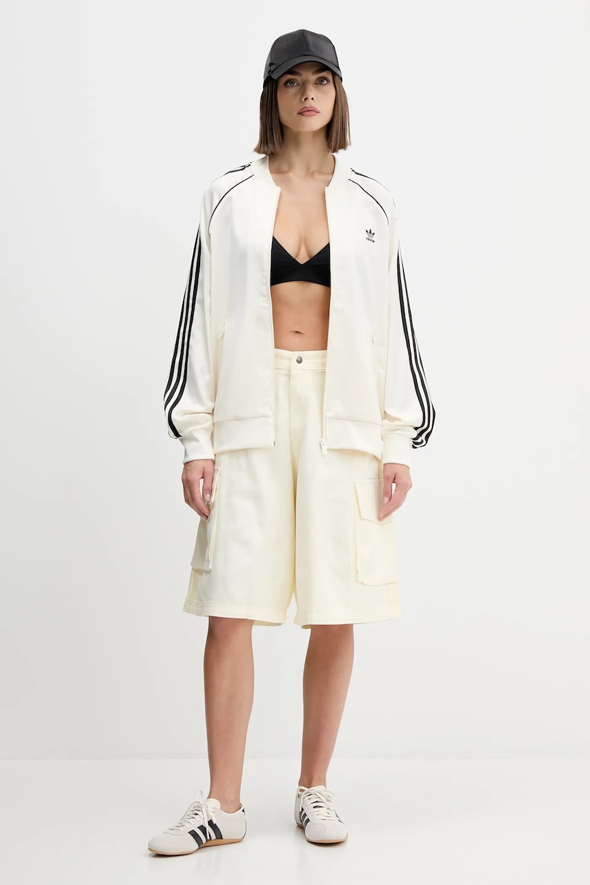 Кофта adidas Originals Sst Satin Tt цвет бежевый с аппликацией KH1567 Кофта adidas Originals Sst Satin Tt цвет бежевый с аппликацией KH1567