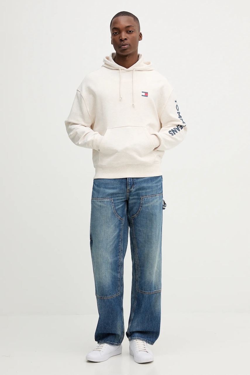 Хлопковая кофта Tommy Jeans цвет бежевый с капюшоном с принтом DM0DM21834 Хлопковая кофта Tommy Jeans цвет бежевый с капюшоном с принтом DM0DM21834